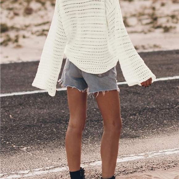 NWOT White/Cream Crochet Hollow Out Knit Pullover - Picture 2 of 2